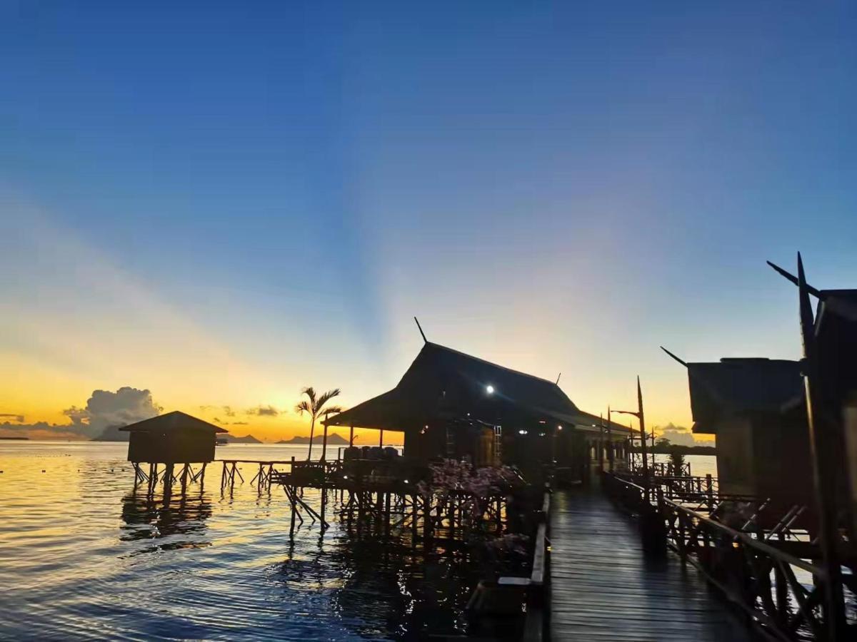 Hotel Seacoral Water Chalet Semporna Exterior foto