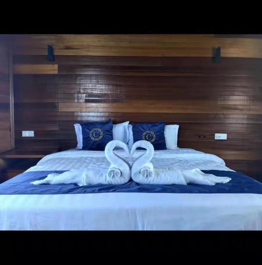 Hotel Seacoral Water Chalet Semporna Exterior foto