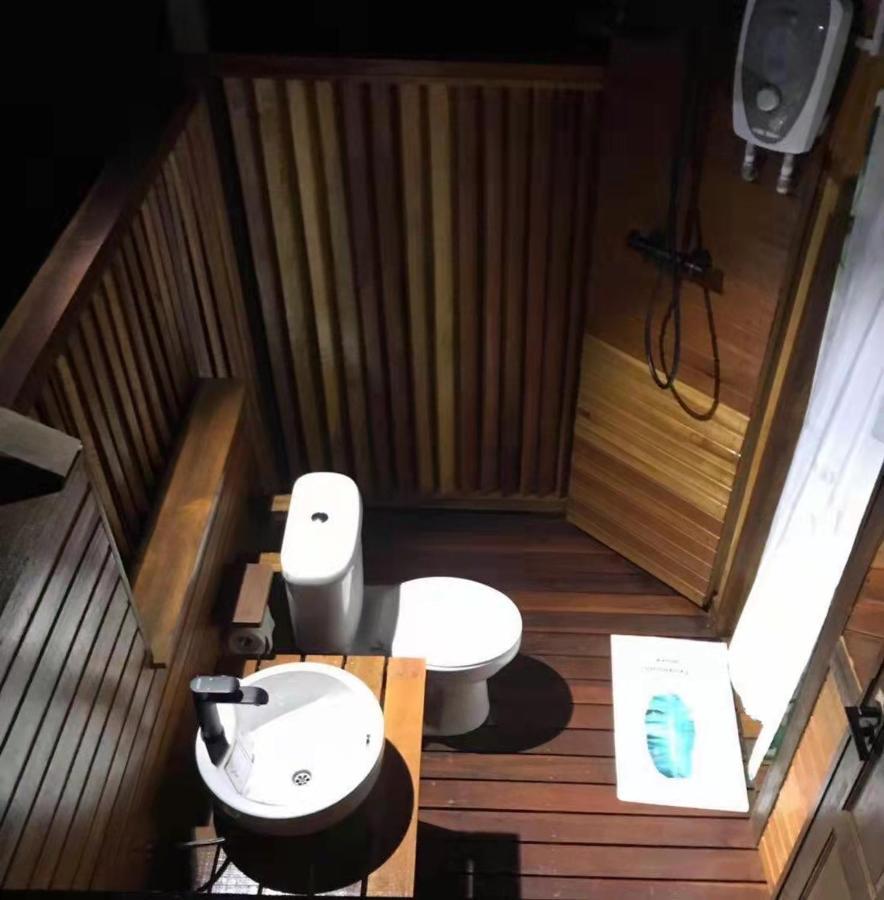 Hotel Seacoral Water Chalet Semporna Exterior foto