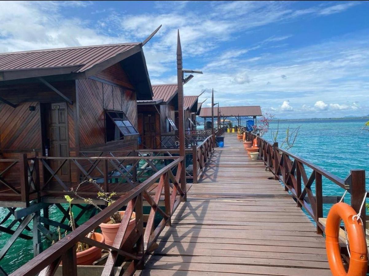 Hotel Seacoral Water Chalet Semporna Exterior foto